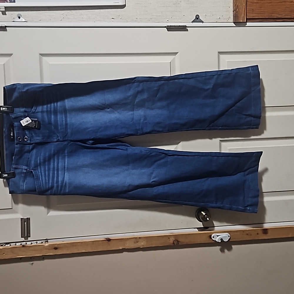 TORRID TROUSER BOOT JEANS: NEW WITH TAGS: TAGS CUT OFF SIZE 16